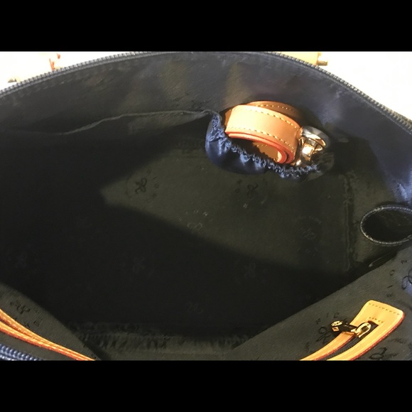 Rioni Navy Signature Dorm Handle Bag - Picture 3 of 4